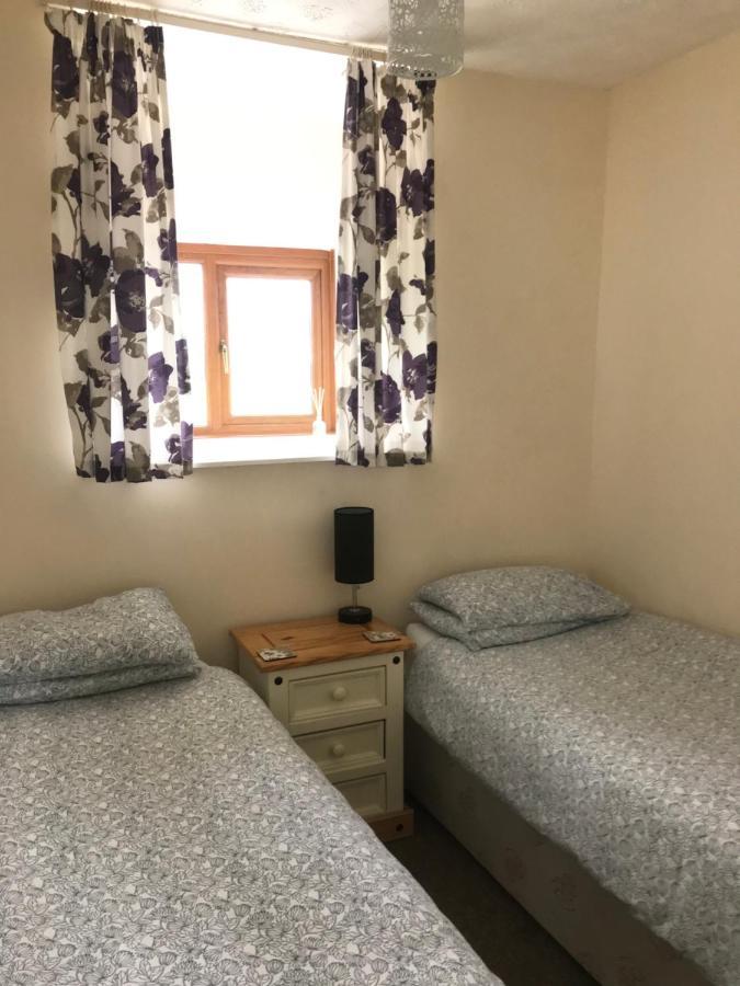 Court Farm Holiday Bungalows Ltd Уочет Екстериор снимка