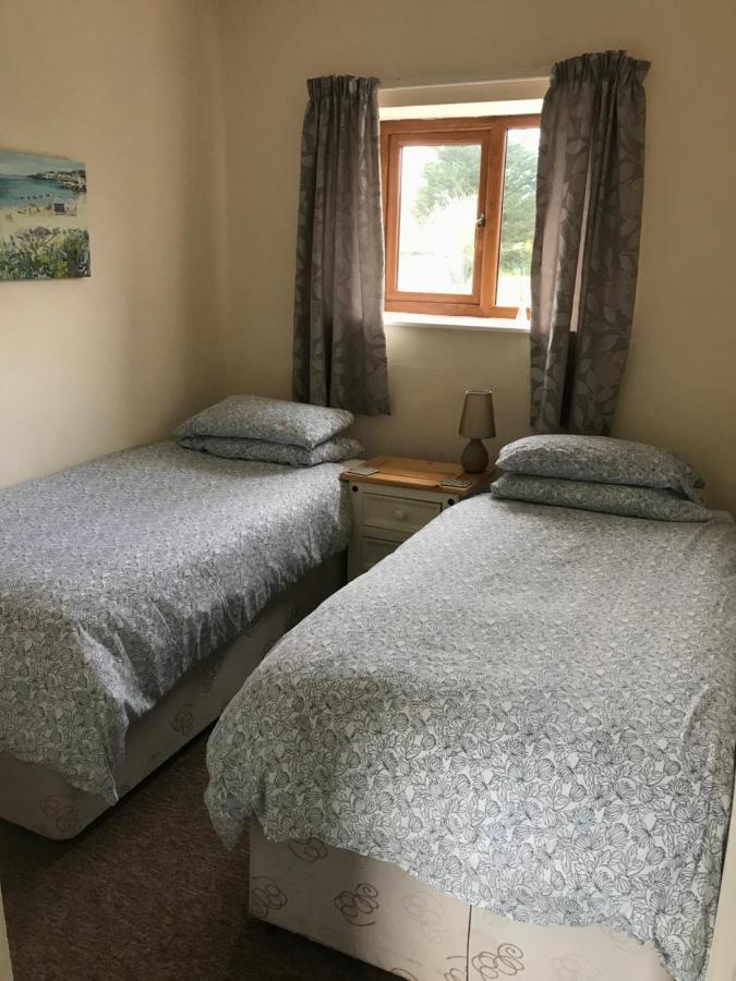 Court Farm Holiday Bungalows Ltd Уочет Екстериор снимка
