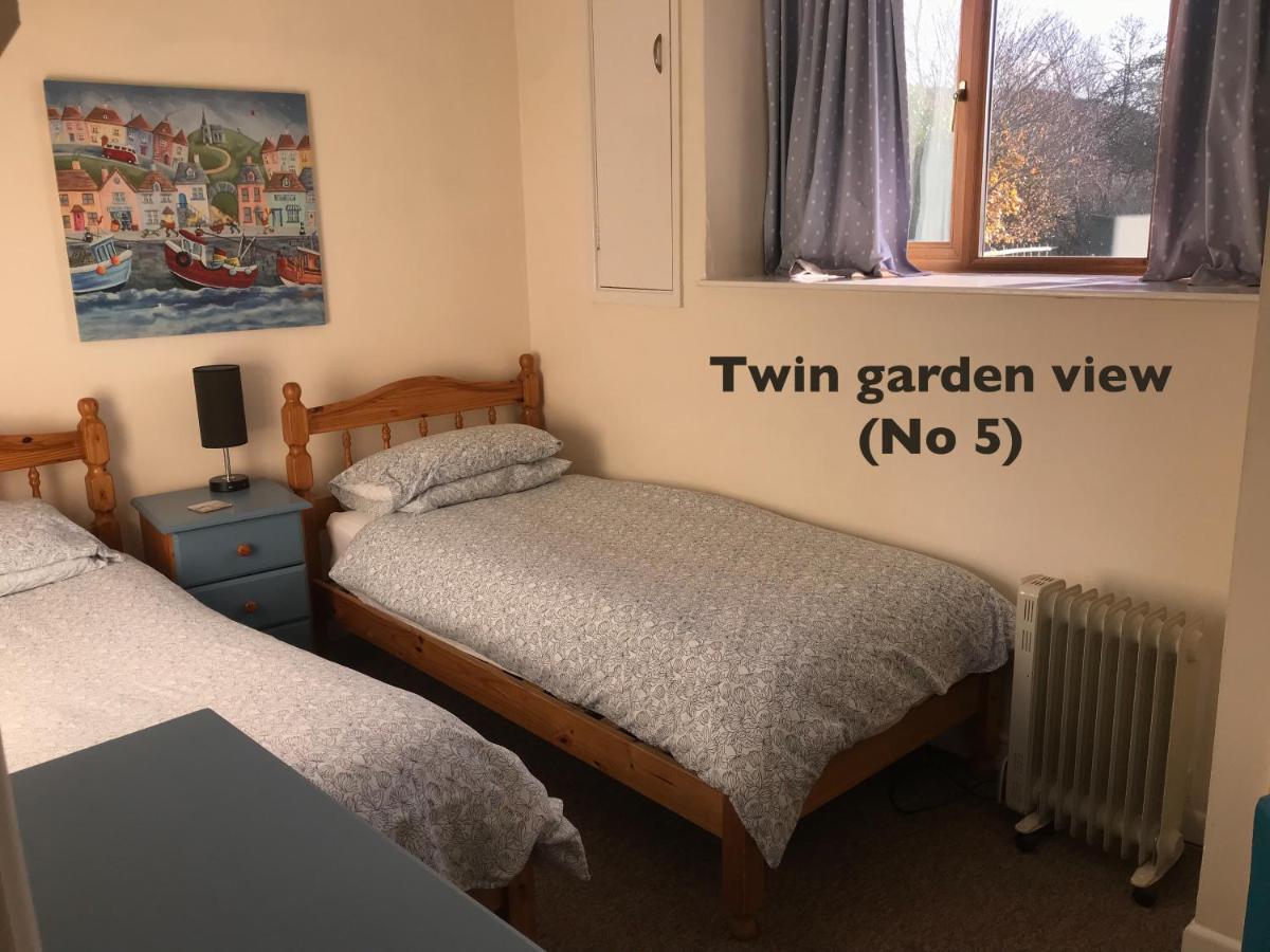 Court Farm Holiday Bungalows Ltd Уочет Екстериор снимка